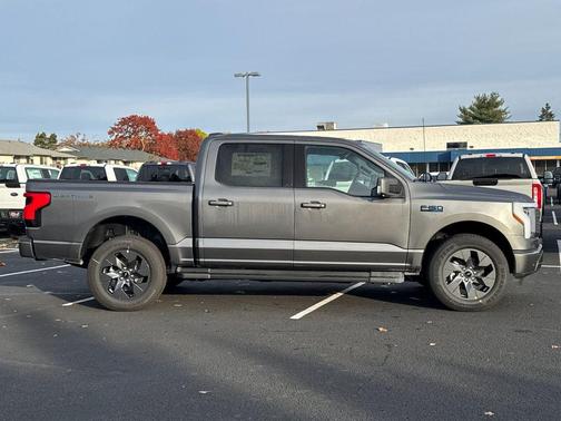 2025 Ford F-150 Lightning LARIAT