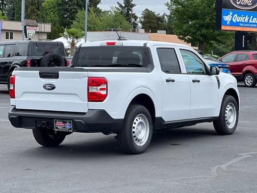 2025 Ford Maverick XL