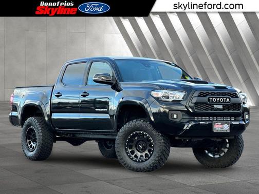 Black 2019 Toyota Tacoma V6 Truck
