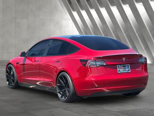 2022 Tesla Model 3 Long Range