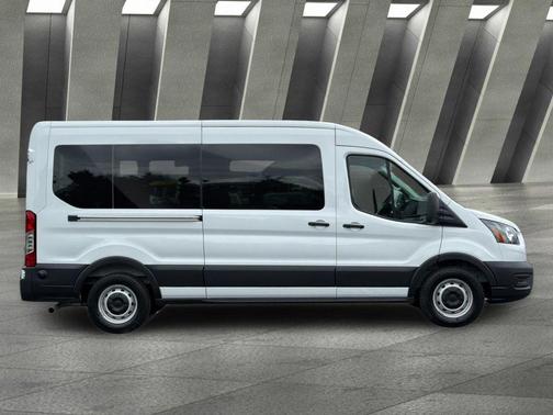 Oxford White 2026 Ford Transit-350 XL