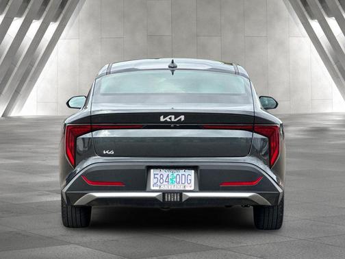 Interstellar Gray 2025 Kia K4 EX
