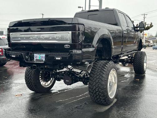 2022 Ford F-350 Limited