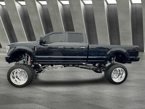 2022 Ford F-350 Limited