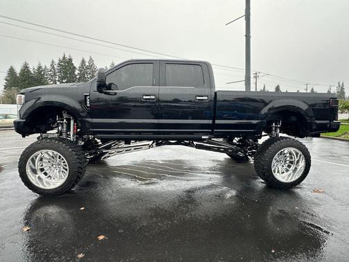 2022 Ford F-350 Limited