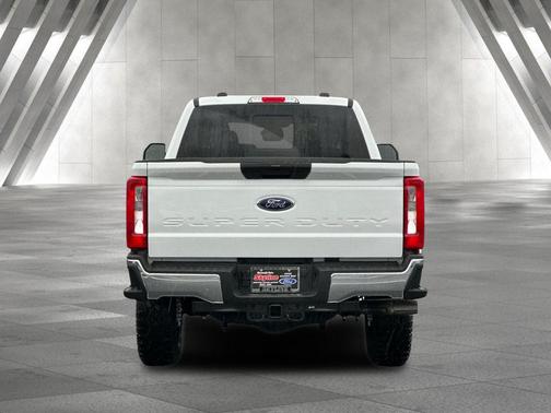Oxford White 2026 Ford F-350 XLT