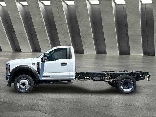 Oxford White 2026 Ford F-450 XL