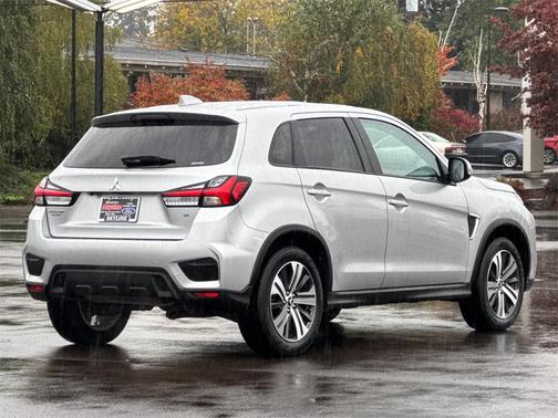 2024 Mitsubishi Outlander Sport SE