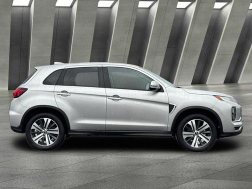 2024 Mitsubishi Outlander Sport SE