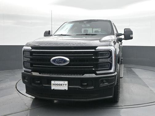 2025 Ford F-250 Platinum