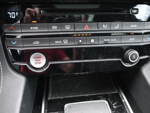 2019 Jaguar F-PACE S