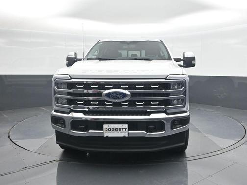 Star White 2026 Ford F-250 Lariat