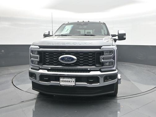 2026 Ford F-350 Lariat Super Duty