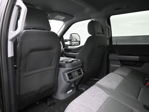 2025 Ford F-350 XLT
