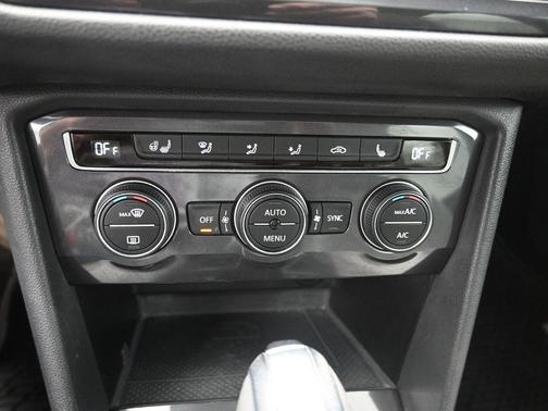 2021 Volkswagen Tiguan 2.0T SEL