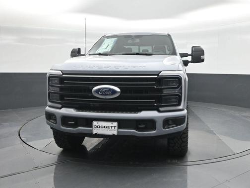 2025 Ford F-250 Platinum