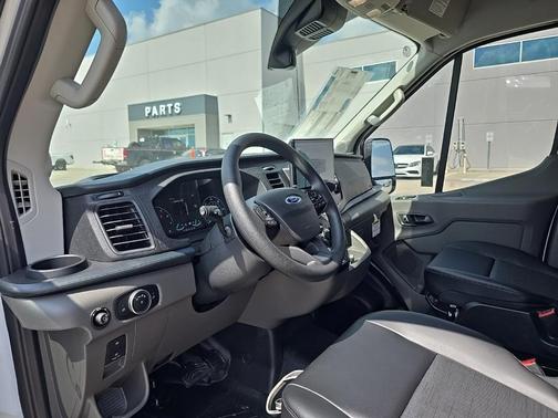 2025 Ford Transit-250 148 WB Medium Roof Cargo