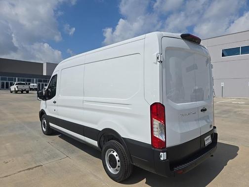 2025 Ford Transit-250 148 WB Medium Roof Cargo
