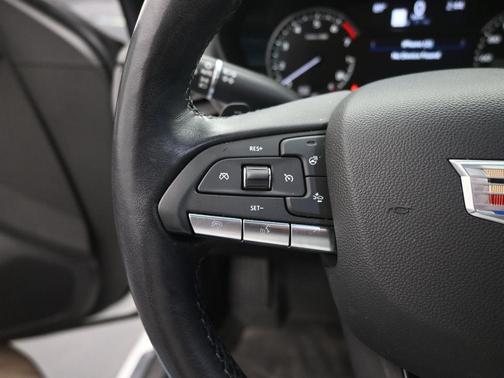 2022 Cadillac CT4 Luxury