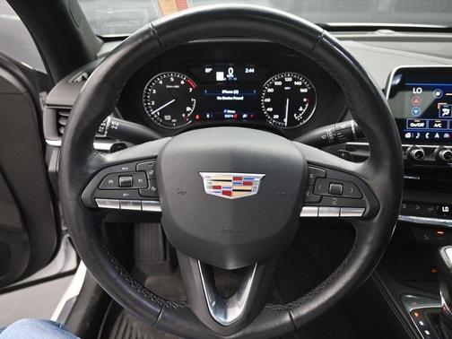 2022 Cadillac CT4 Luxury