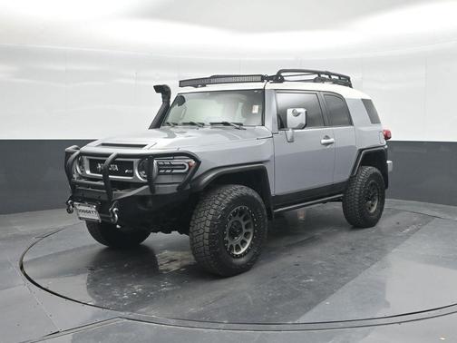 2014 Toyota FJ Cruiser Base