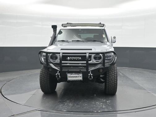 2014 Toyota FJ Cruiser Base