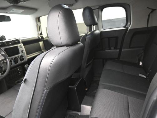 2014 Toyota FJ Cruiser Base