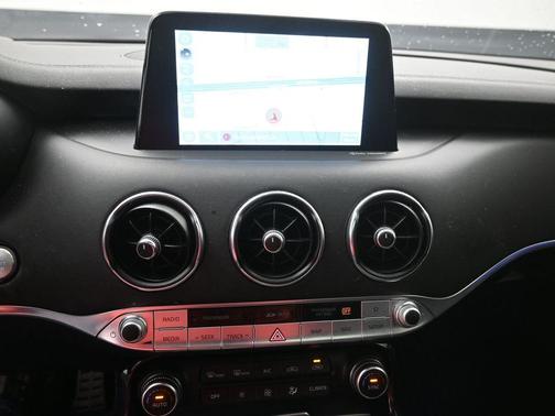 2021 Kia Stinger GT2