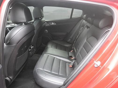 2021 Kia Stinger GT2