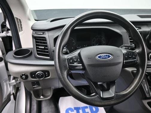 2022 Ford Transit-250 Base