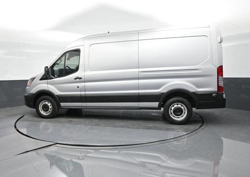2022 Ford Transit-250 Base