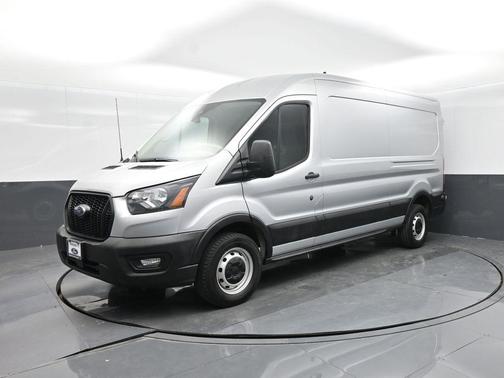 2022 Ford Transit-250 Base