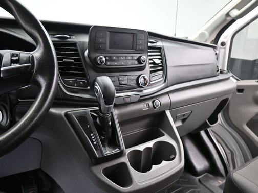 2022 Ford Transit-250 Base