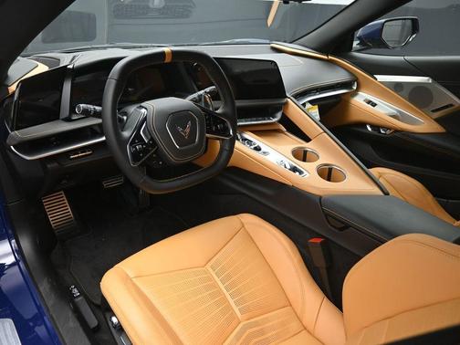 2026 Chevrolet Corvette Stingray w/2LT