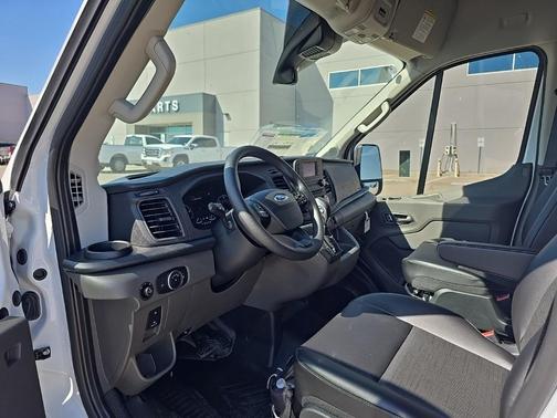 2025 Ford Transit-250 148 WB Medium Roof Cargo