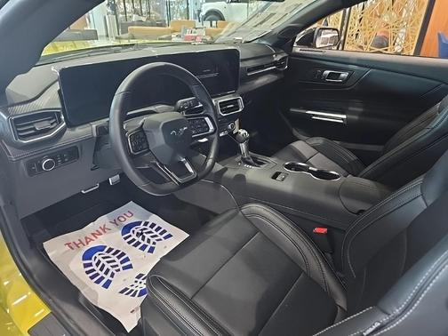 2025 Ford Mustang EcoBoost Premium