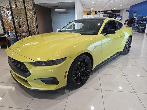 2025 Ford Mustang EcoBoost Premium