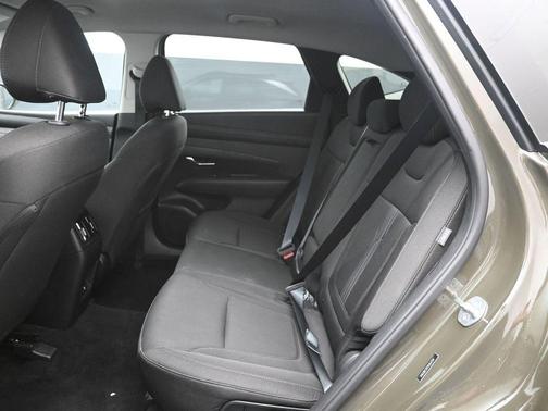 Green 2025 Hyundai TUCSON SEL