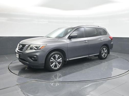 Gun Metallic 2017 Nissan Pathfinder S
