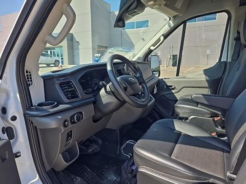 2025 Ford Transit-250 148 WB Medium Roof Cargo