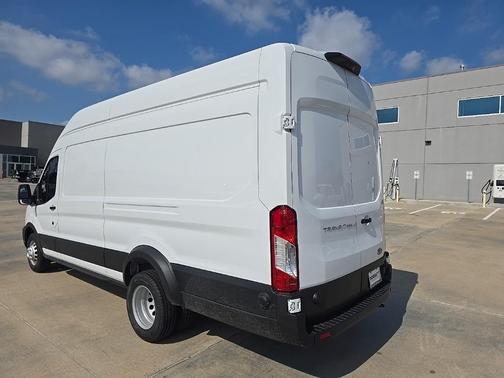 2025 Ford Transit-350 Base