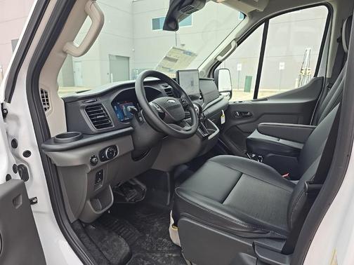 2026 Ford Transit-250 148 WB Medium Roof Cargo