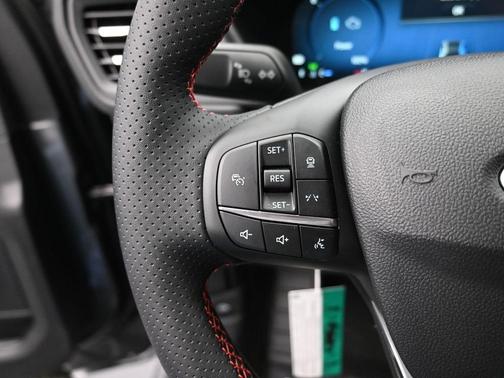 2025 Ford Escape ST-Line Elite