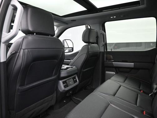 2025 Ford F-350 Lariat Super Duty