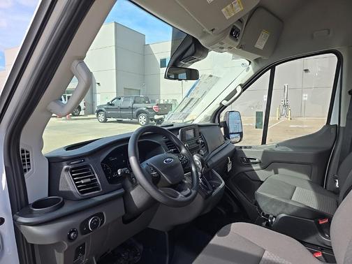 2025 Ford Transit-350 XL