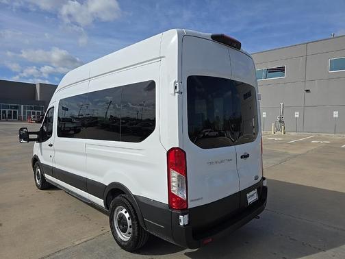 2025 Ford Transit-350 XL