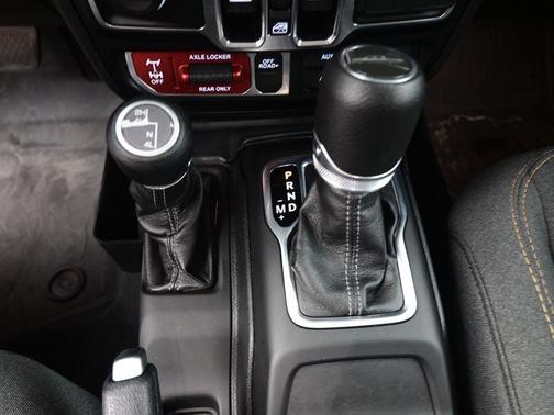 2024 Jeep Gladiator Sport