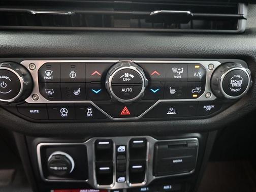 2024 Jeep Gladiator Sport