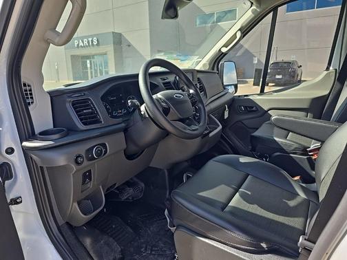 2025 Ford Transit-250 148 WB Medium Roof Cargo