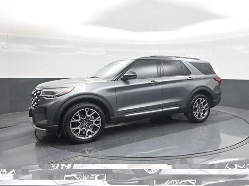Gray Metallic 2025 Ford Explorer Platinum